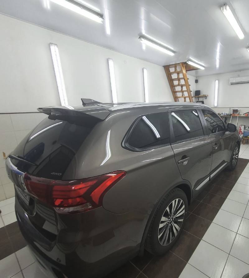 Тонировка боковых стекол MITSUBISHI OUTLENDER