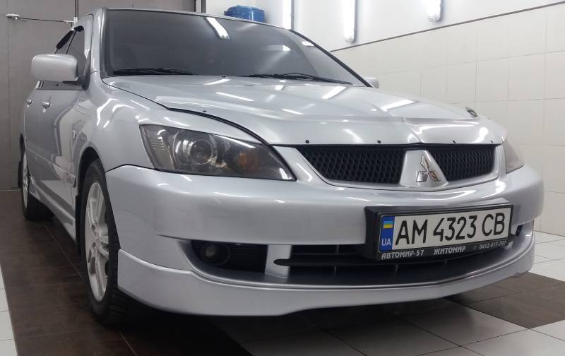 Тонування всього авто Mitsubishi Lancer