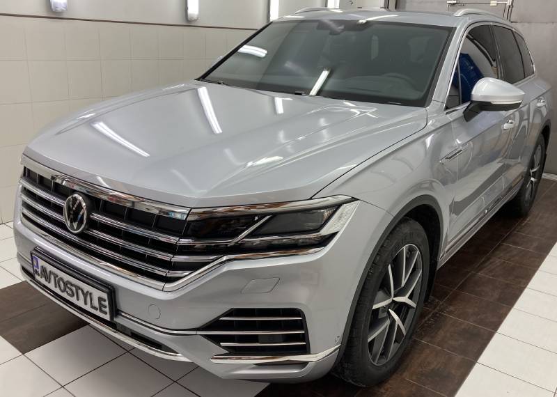 Тонування та бронювання Volkswagen Touareg
